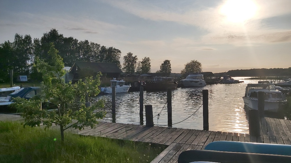 Sonnenuntergang im Hafen Zecherin - Ferienwohnung Naturidyll Usedom